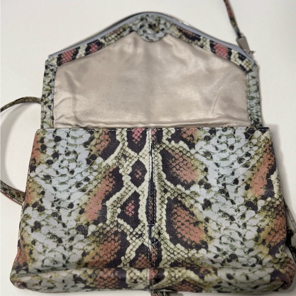 HOBO Snakeskin Pattern Crossbody Bag - Picture 6 of 12